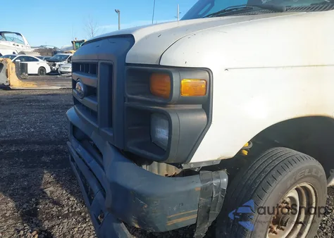 2013 Ford E-350 Super Duty Xl z USA, uszkodzony, nr VIN 1FBSS3BL6DDA77454